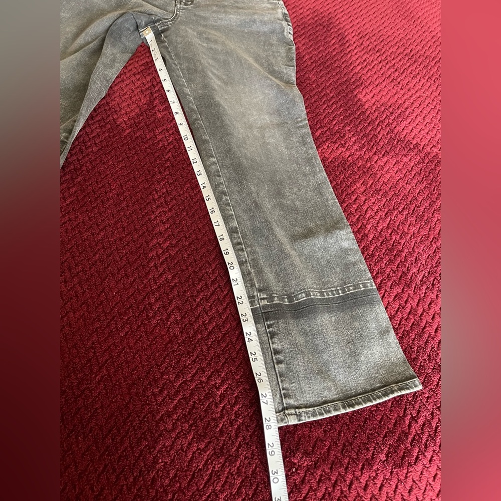 👖2 for 1 Bundle!- NYDJ jeans- 14P - Picture 8 of 15